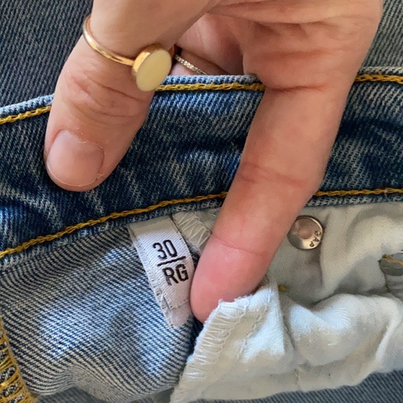 Gap Bundle - Picture 3 of 5